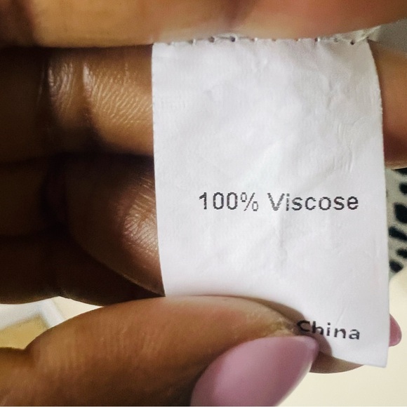 ORINDA Polka Dot Peplum Top 2x - Picture 4 of 4